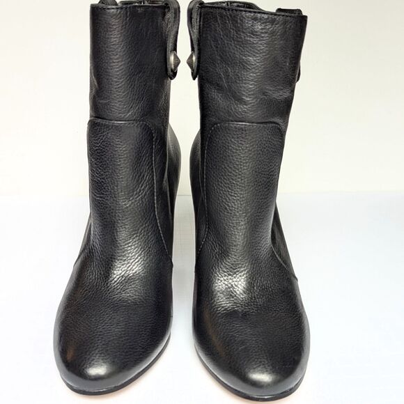 NWOT Paige Black Pebbled Leather Heeled Ankle Booties w/ Pewter Stud Size 7.5 - Picture 7 of 15